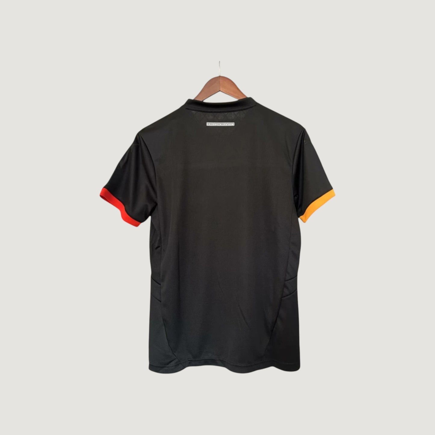 GALATASARAY – MAILLOT EXTÉRIEUR 25/26 – NOIR